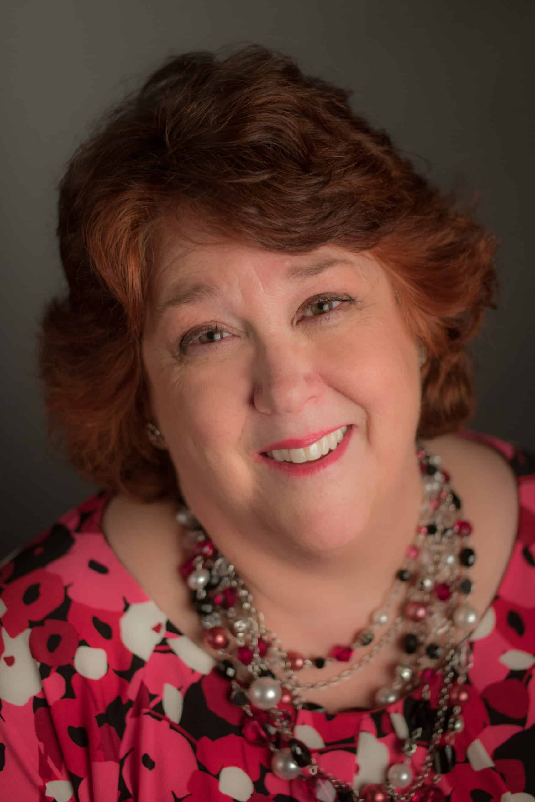 Louise Kurzeka head shot